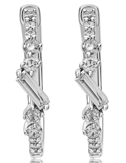 Aretes de oro blanco con acabado brillante diamante 1