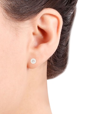 Broqueles Valessa de oro 14 K con acabado brillante perla