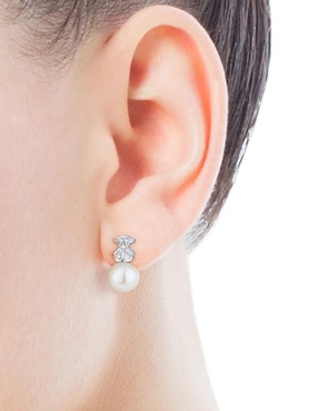 Broqueles Tous de oro blanco con acabado pavé diamante y perla