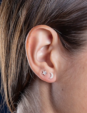 Broqueles Barney de oro blanco14 K con acabado pavé diamante