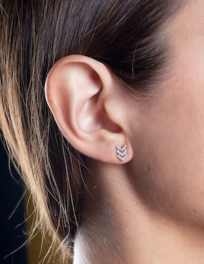 Broqueles Jayda de oro blanco con acabado pavé diamante