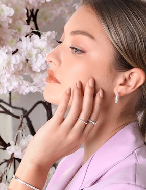 Anillo Bony Levy 18 k de oro blanco diamante brillante