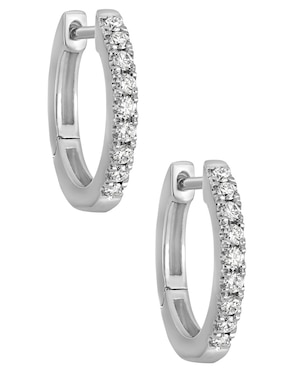 Aretes redondos Bony Levy de oro blanco con acabado pavé diamante