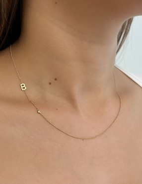 Collar de letra b Zoe Lev de oro 14 K