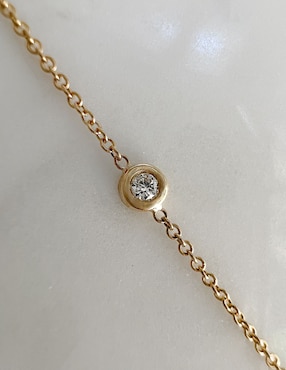 Collar de letra c Zoe Lev de oro 14 K