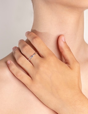 Anillo de compromiso de oro blanco 14 k Jayda zafiro