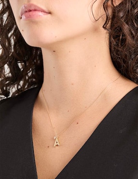 Collar con dije de letra a Fonelli de oro amarillo 14 K