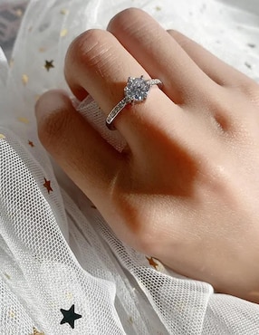 Anillo de compromiso Clepsidra