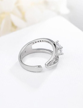 Anillo de compromiso Clepsidra