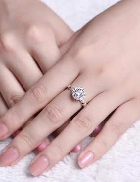Anillo de compromiso Clepsidra