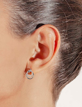 Aretes redondos Jayda de oro blanco con acabado brillante diamante
