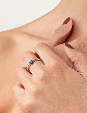Anillo Jayda 14 k de oro blanco zafiro brillante