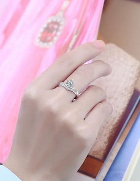 Anillo de compromiso Clepsidra