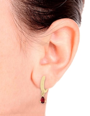 Aretes redondos Fascinare Neil de oro con acabado brillante rubí