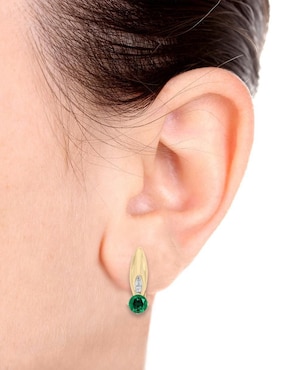 Aretes Fascinare Lunetta de oro con acabado brillante esmeralda y diamante