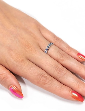 Anillo Ingrata Fortuna Dalila 14 k de oro blanco zafiro pulido
