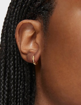 Aretes ovalados Tous Basic de plata P 925 con acabado baño de oro