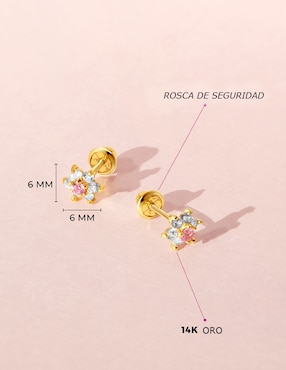 Broqueles de flor In Season Jewelry de oro con acabado brillante zirconia cúbica