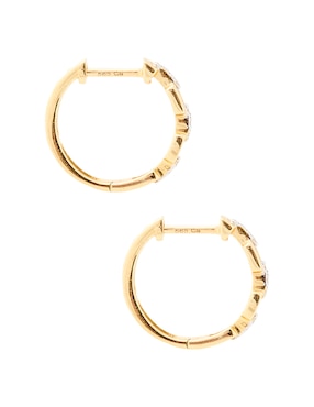Aretes huggies Jayda de oro 14 K con acabado pulido diamante