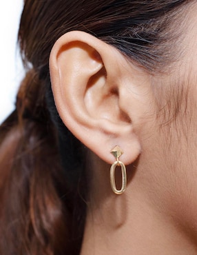 Aretes cortos ovalados Riccardo Orsato de oro 14 K con acabado lustre