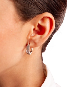 Aretes circulares Unlimited By Ob con acabado plateado zirconia