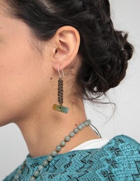 Aretes, collar y pulsera artesanal de Jade Rocio de la Mañana Tienda del Museo Nacional de Antropología