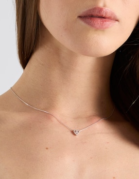 Colgante y dije de corazón Facet Barcelona de oro blanco 14 K