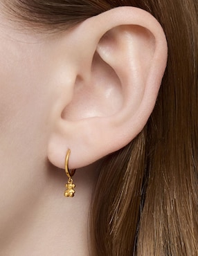 Aretes de aro de oso Tous Bold Bear de oro con acabado brillante