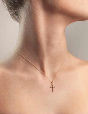 Collar de cruz Jayda de oro 14 K