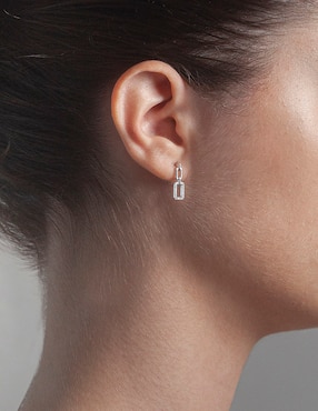 Aretes rectangulares Jayda de oro con acabado brillante diamante