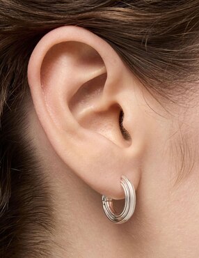 Aretes redondos Tous 1950 de plata P 925 con acabado brillante