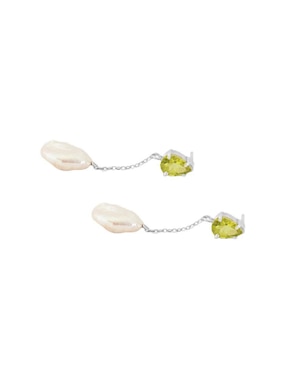Aretes de pera Teresa Díaz Joyería Mexicana Destellos De La Tierra de plata P 925 con acabado plateado peridoto