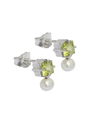 Aretes cuadrados Teresa Díaz Joyería Mexicana Destellos De La Tierra de plata P 925 con acabado plateado peridoto