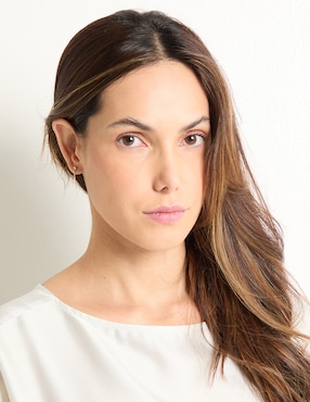 Aretes cortos Unoaerre de oro 14 k con acabado pulido
