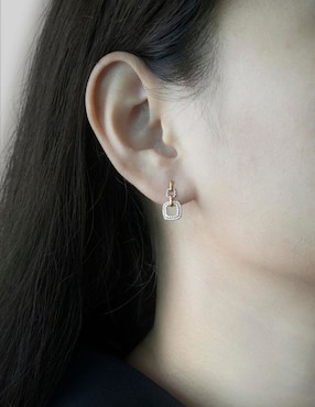 Aretes cortos cuadrados Mjj Brilliant Inc Diamond Earrings de oro 14 K con acabado pavé diamante