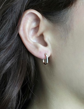 Aretes cortos circulares Mjj Brilliant Inc Diamond Earrings de oro 14 K con acabado brillante diamante