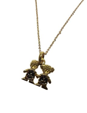 Collar con dije de niño Limerence By Claudia Herrera de oro laminado 14 K