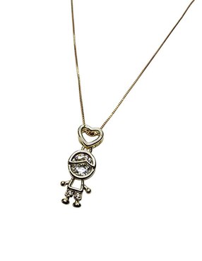Collar con dije de niña Limerence By Claudia Herrera de oro laminado 14 K