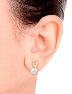 Aretes Fianelli Listón de oro con acabado brillante perla