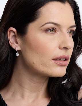 Aretes E&N Cherny de plata con acabado diamantado zirconia