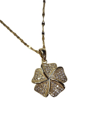 Collar de trébol Limerence By Claudia Herrera Suerte de oro laminado 14 K