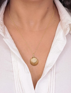 Collar con dije de concha Teresa Díaz Joyería Mexicana de plata P 925