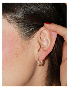 Arracadas de flecha Crixus Joyeria de oro con acabado pavé zirconia