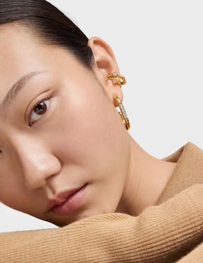 Aretes largos Tous Line Lgd de plata P925 con acabado baño de oro diamante