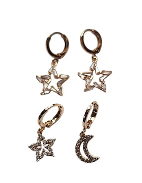 Huggies de estrella Limerence By Claudia Herrera Lunas 14 K con acabado brillante zirconia