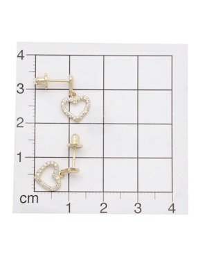 Aretes cortos de corazón Joyerías Bizzarro de oro 10 K con acabado brillante zirconia