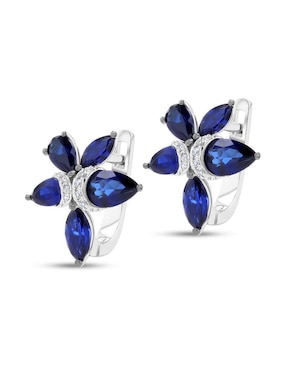 Aretes cortos de flor Joyerías Bizzarro de oro blanco 14 K con acabado brillante diamante