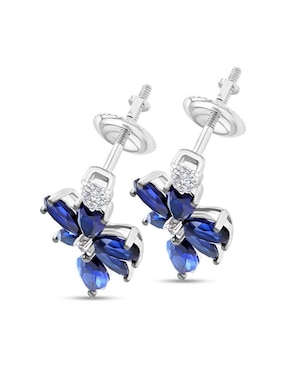 Aretes cortos de flor Joyerías Bizzarro de oro blanco 14 K con acabado brillante diamante