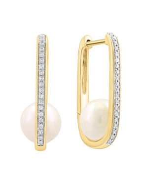 Aretes cortos ovalados Effy de oro amarillo 14 K con acabado pavé diamante y perla