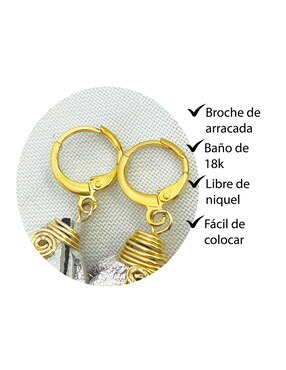 Aretes largos de pluma Vangania
